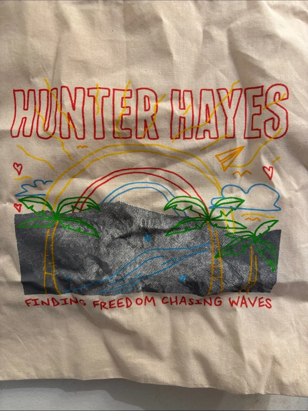 Hunter Hayes Finding Freedom Chasing Waves Canvas Tote Bag in Natural